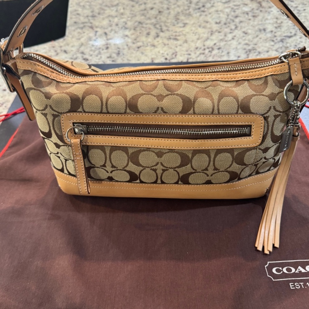 EXCELLENT CONDITION: Authentic COACH Monogram & Leather Satchel